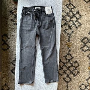 New With Tags Abercrombie & Fitch Women The Ankle Straight 11.5 Ultra High Rise